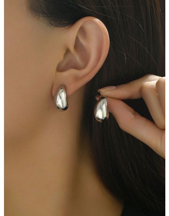 Minimalist Droplet Shaped Earrings Silver
